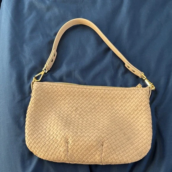 NWOT Quince Taupe Woven Crossbody Bag - Picture 7 of 8